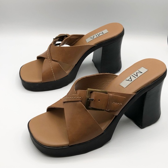 MIA Tan Leather Chunky Heels Y2K 90s - Women’s Size 10 - Picture 1 of 7